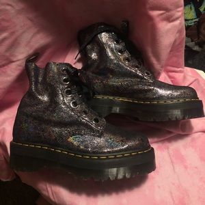 🪩🪩SPECIAL!!Molly iridescent crackle size 9 EUC almost new!🏴‍☠️ Desirable🪩